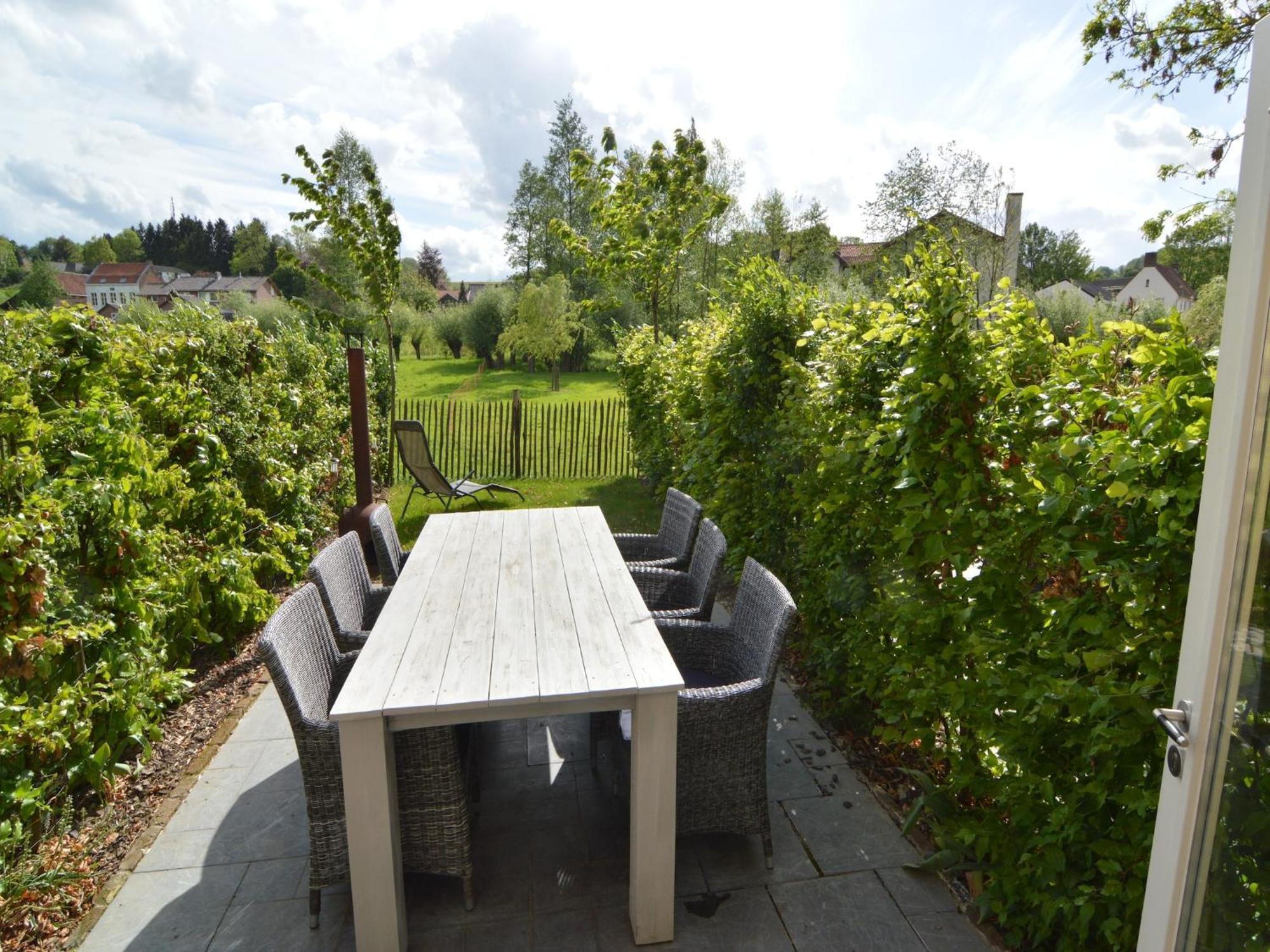 Stunning Holiday Home Near Forest In Slenaken Exterior foto